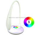 Lámpara de escritorio flexible recargable de LED con 256 colores vivos cambiantes (LTB715A)